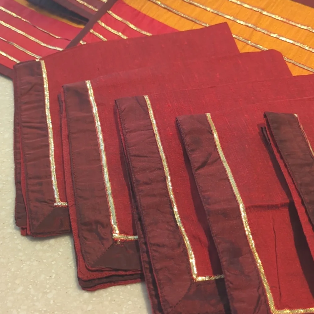 Bianca cloth placemats and napkins